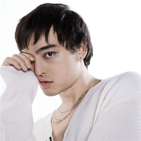 Joji .